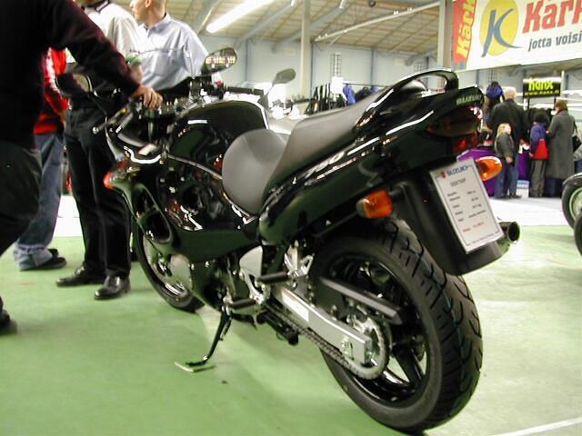 GSX750F Black