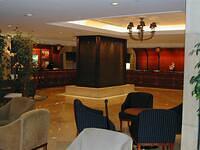 02_hotel_lobby